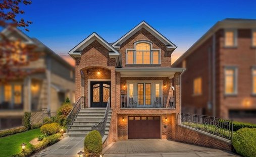 House in New York, New York, United States 1