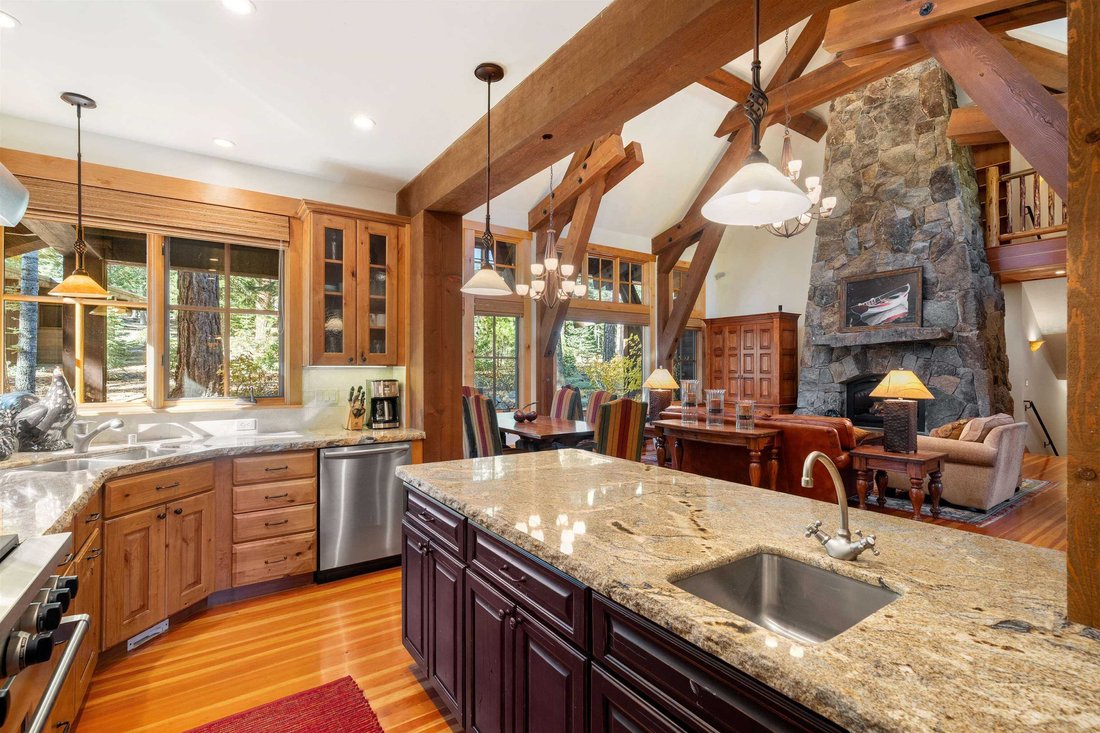 House in Truckee, California, United States 4 - 17901039