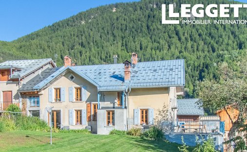 House in Mâcot-la-Plagne, La Plagne-Tarentaise, France 1