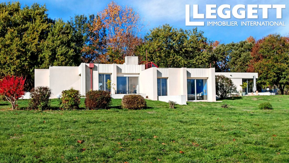 Villa in Fleurance, Occitania, France 1 - 17020830