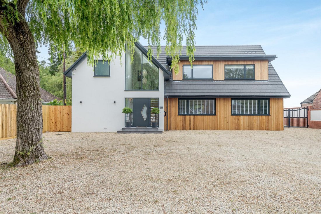 House in St Leonards, Saint Leonards, England 1 - 17901154