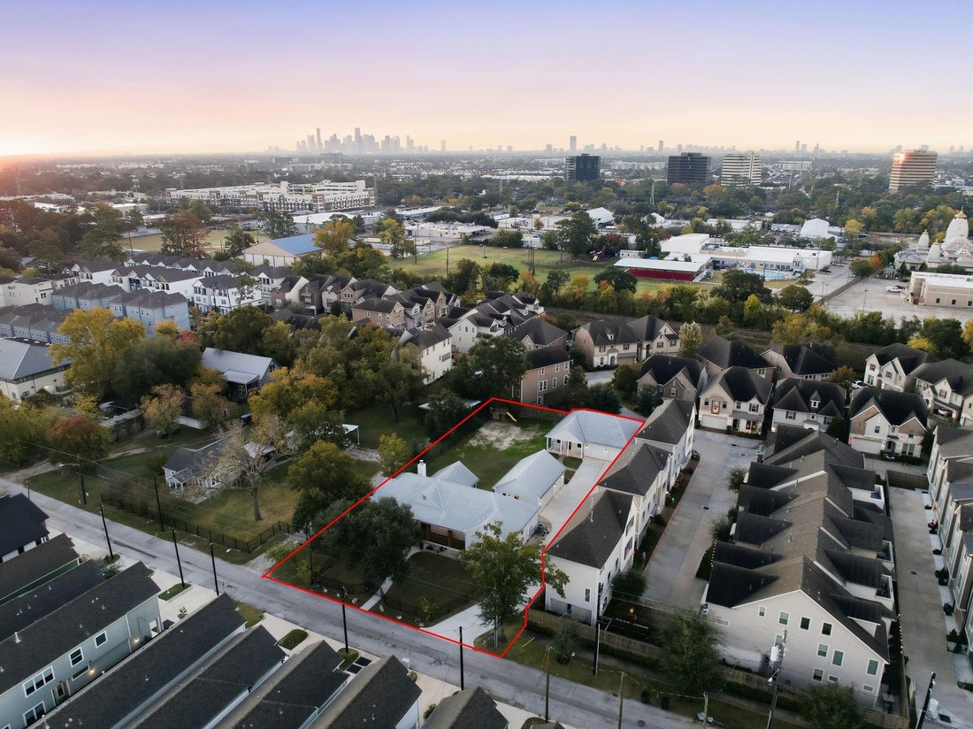 House in Houston, Texas, United States 3 - 17899841