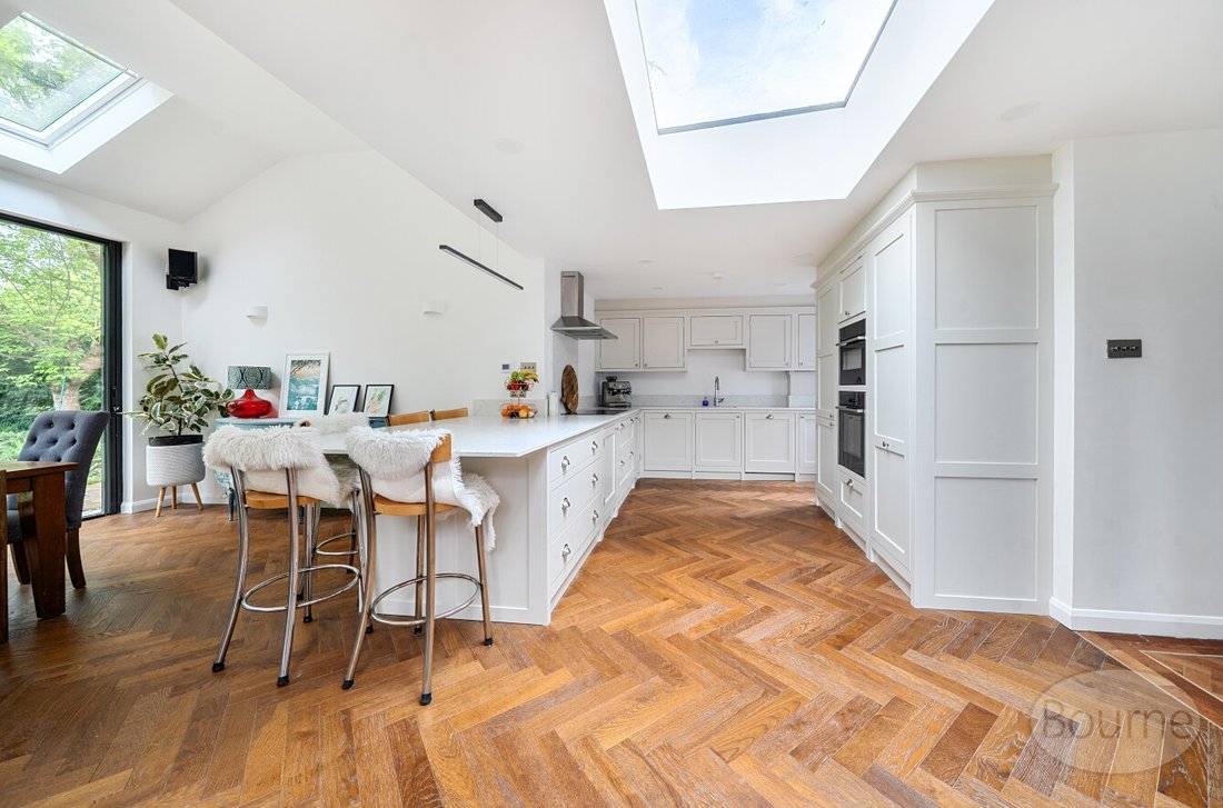 House in Alice Holt, Frensham, England 5 - 17898318
