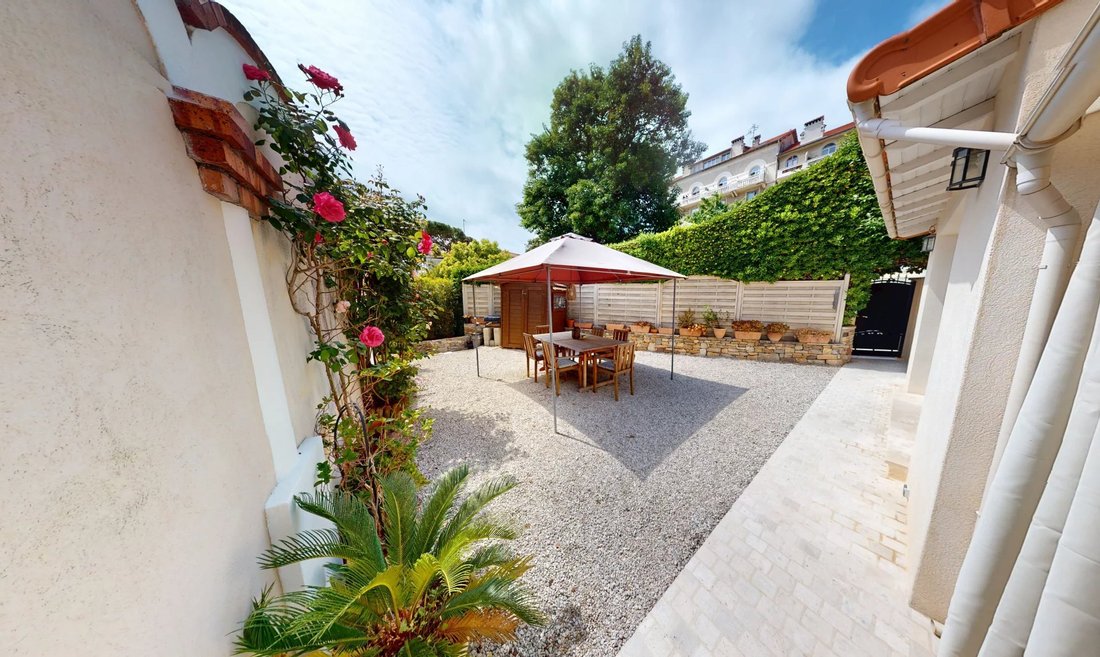House in Juan les Pins-Gallice, Antibes, France 2 - 17897331