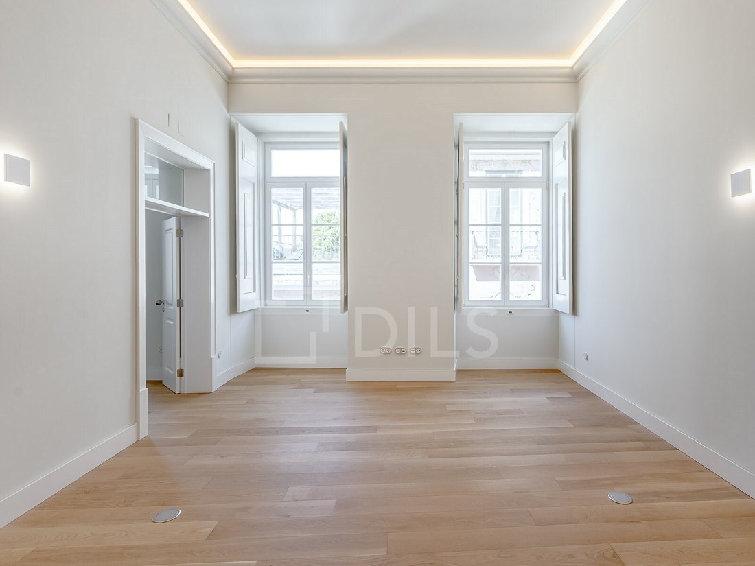 Apartment in Misericordia, Lisbon, Portugal 5 - 12294696