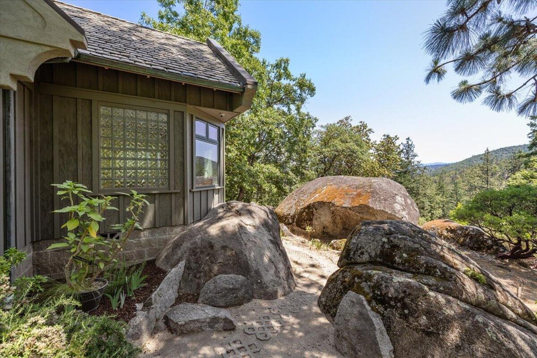 House in Ashland, Oregon, United States 4 - 17901092