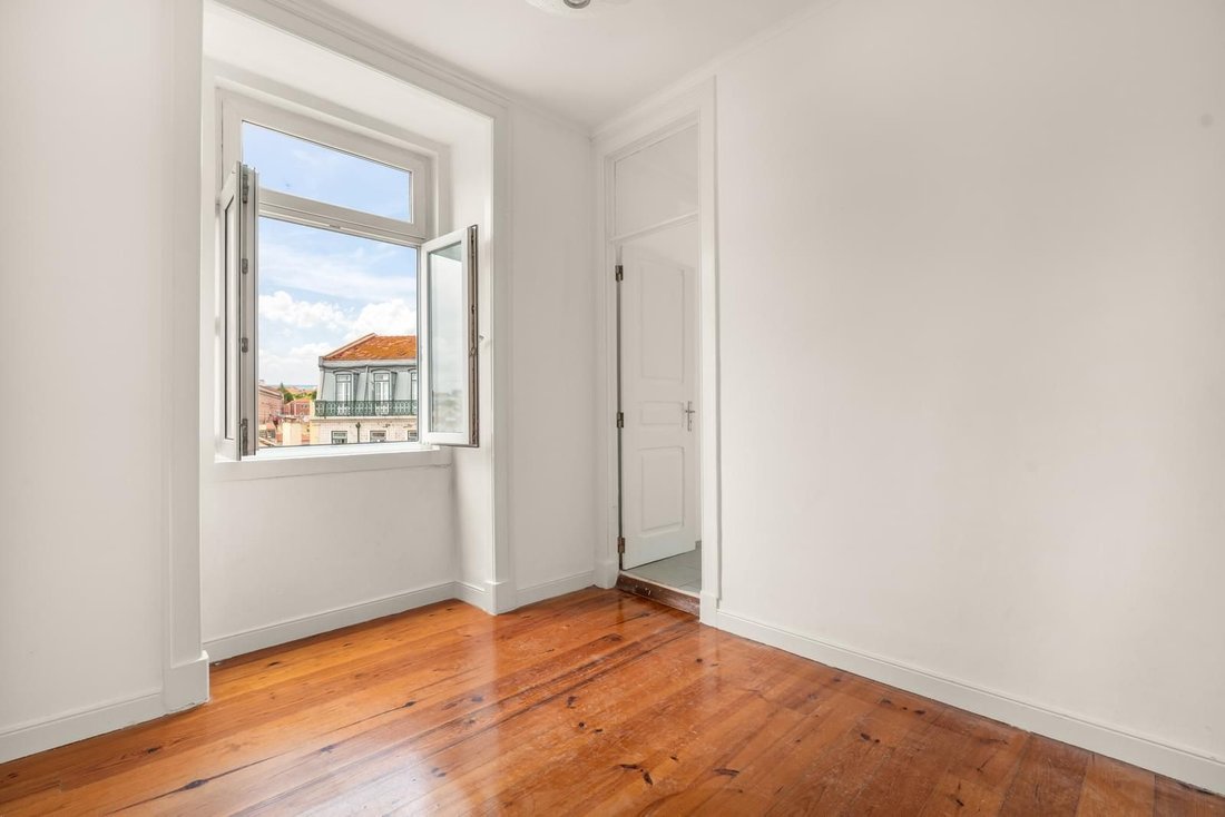 Apartment in Santa Maria Maior, Lisbon, Portugal 3 - 17897840