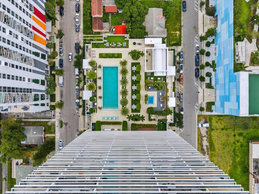 Condo in Miami, Florida, United States 5 - 17898569