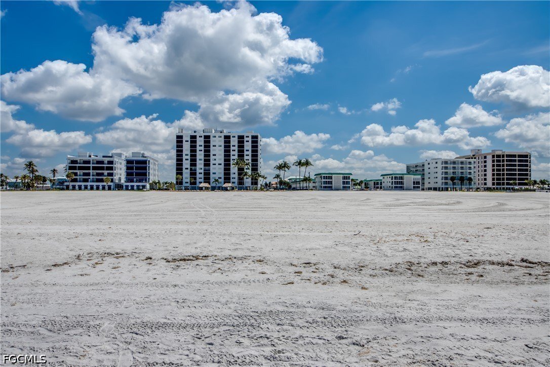 Condo in Fort Myers Beach, Florida, United States 5 - 17897883