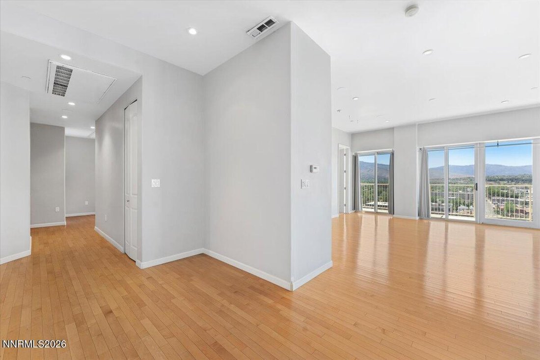 Condo in Reno, Nevada, United States 3 - 17898180