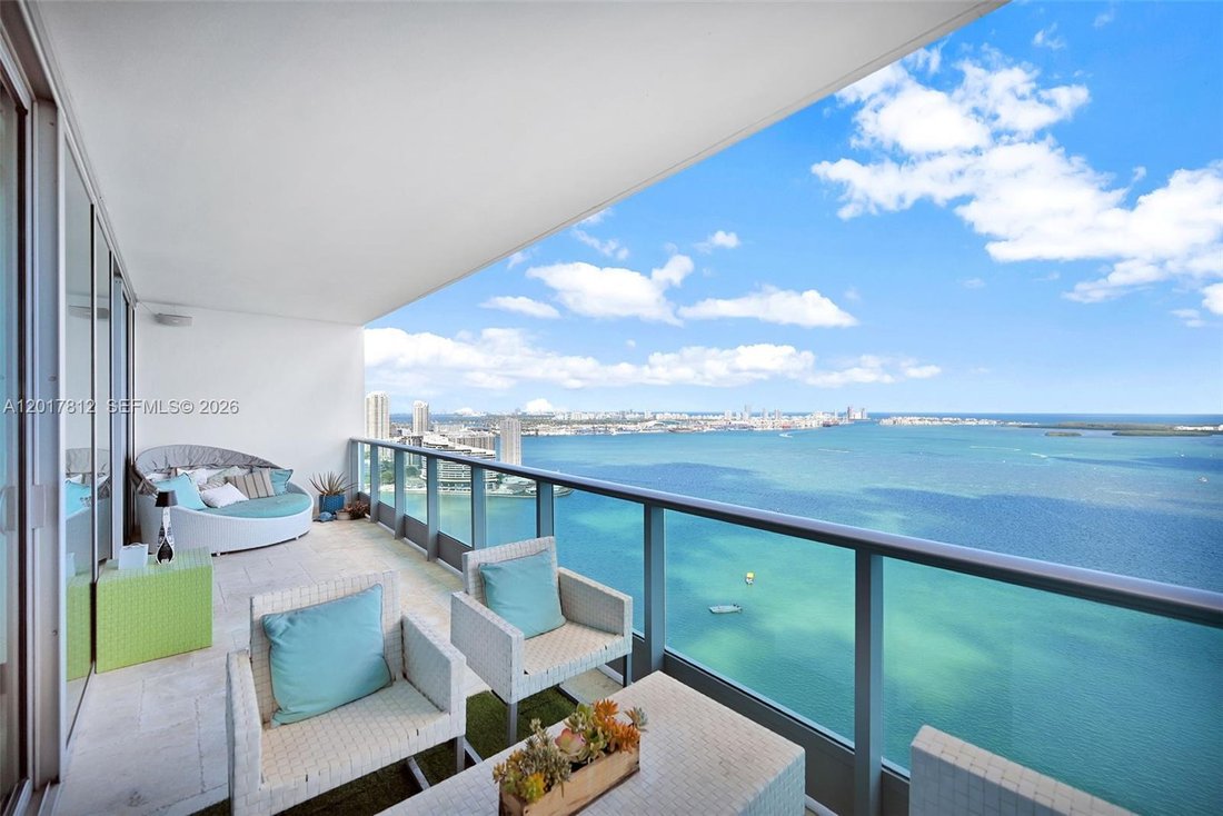 Condo in Miami, Florida, United States 3 - 17898572