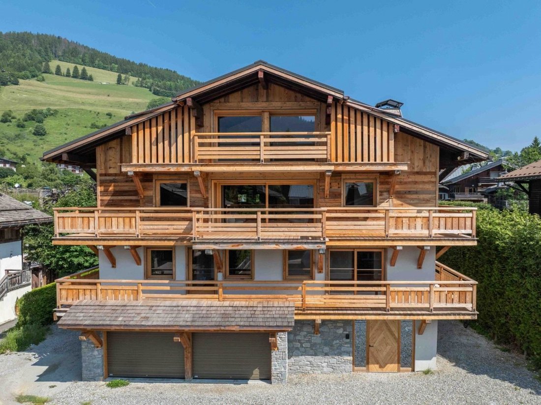 Chalet in Megève, Auvergne-Rhône-Alpes, France 1 - 17897453