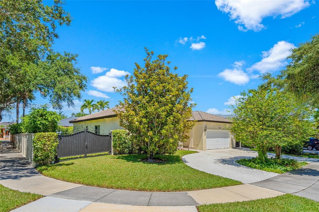 Maison à Miami Lakes, Floride, États-Unis 3 - 17895864