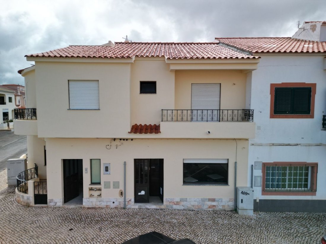Silves, Algarve, Portugal 1 - 17896175
