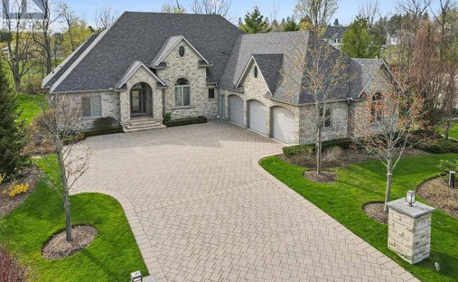 House in Puslinch, Ontario, Canada 1