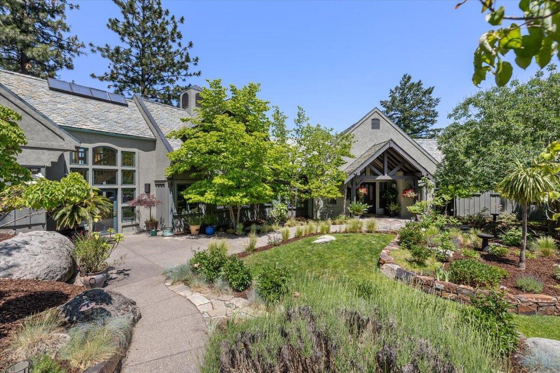 House in Ashland, Oregon, United States 3 - 17901092