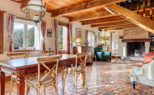 Estate in Saint-Gatien-des-Bois, Normandy, France 1