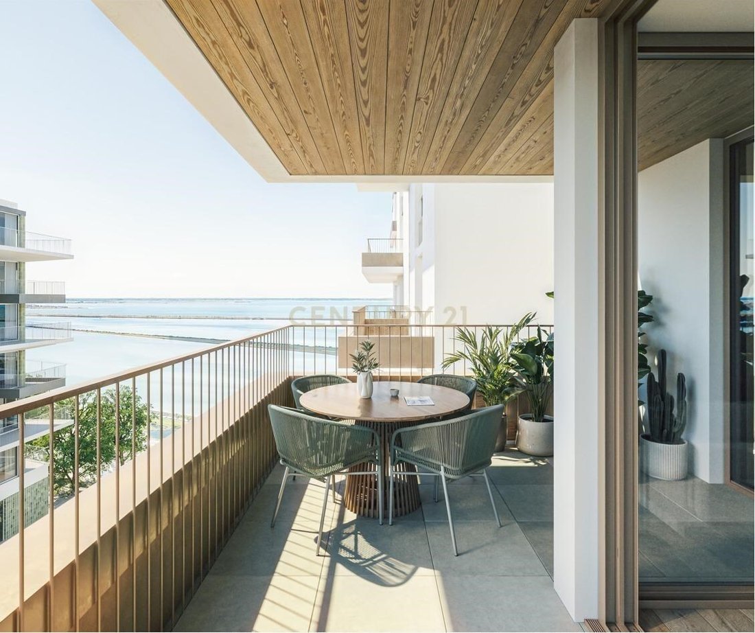 Apartment in Povoa de Santa Iria e Forte da Casa, Lisbon, Portugal 1 - 17899864