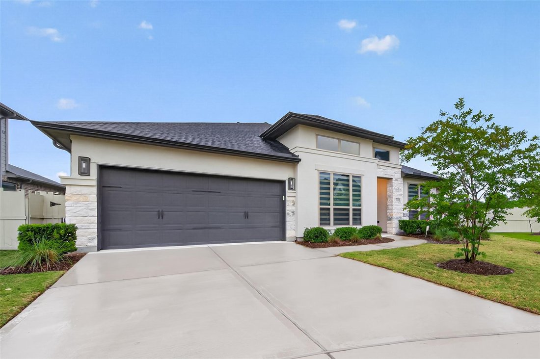 House in Conroe, Texas, United States 2 - 17899773
