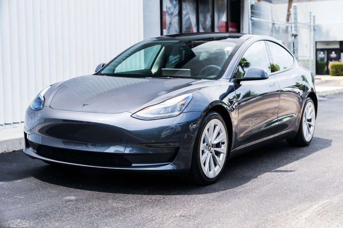 Sedan in Boynton Beach, FL, United States 3 - 17831107