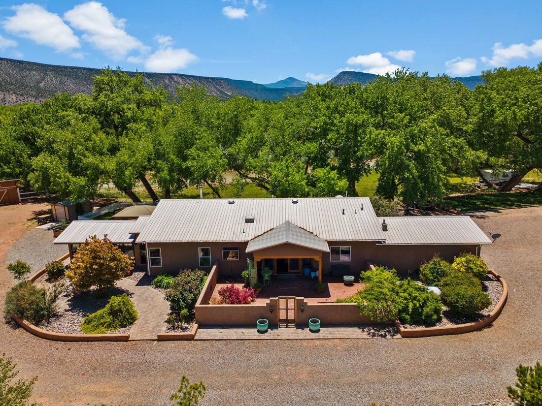 House in Abiquiu, New Mexico, United States 2 - 17895642