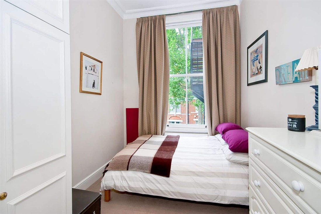 Apartment in Campden Hill, Kensington And Chelsea, England 3 - 17901345