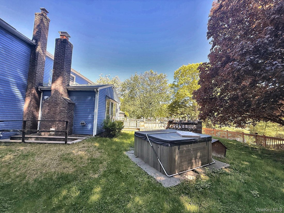 House in Huntington Station, New York, United States 4 - 17899037