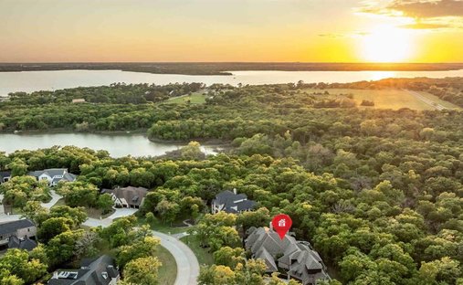 House in Little Elm, Texas, United States 1