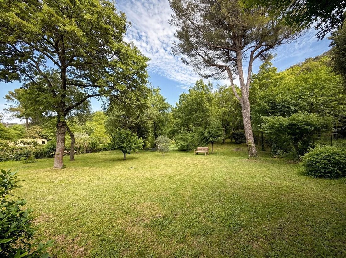 Villa in Hameau, Simiane-Collongue, France 3 - 17896815