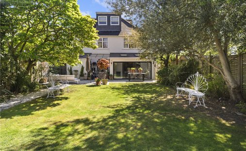 House in Castelnau, Richmond Upon Thames, England 1