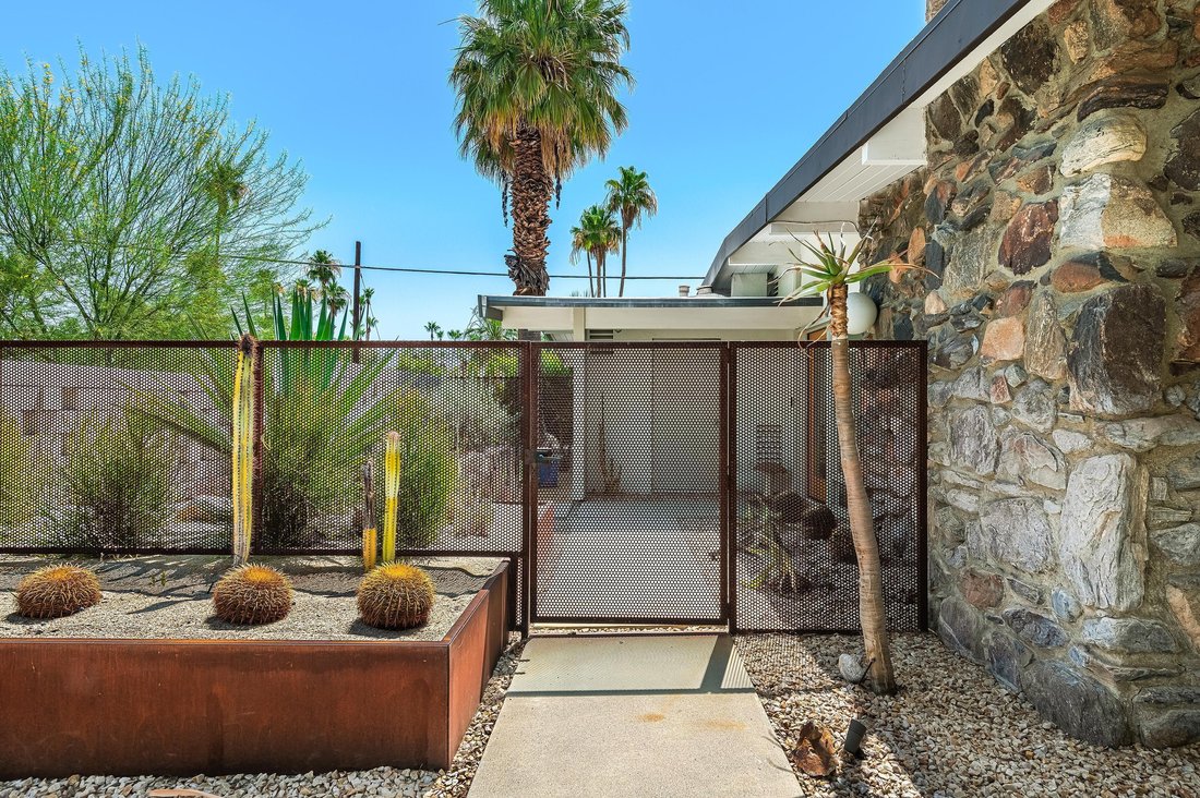 House in Palm Springs, California, United States 4 - 17895377
