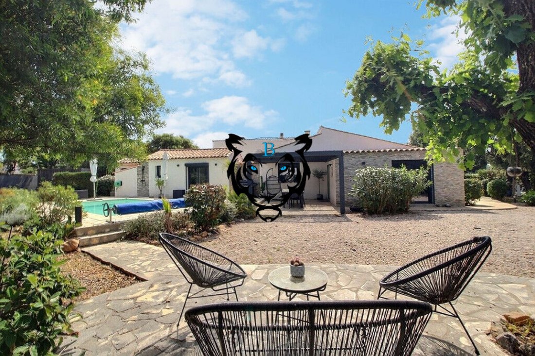 House in Ecarts, Roquebrune-sur-Argens, France 1 - 17896251