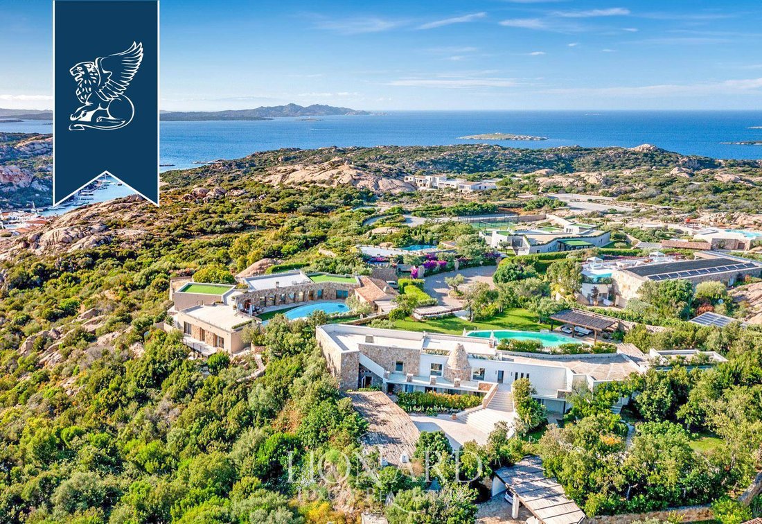 Villa in Poltu Quatu, Sardinia, Italy 1 - 17900253