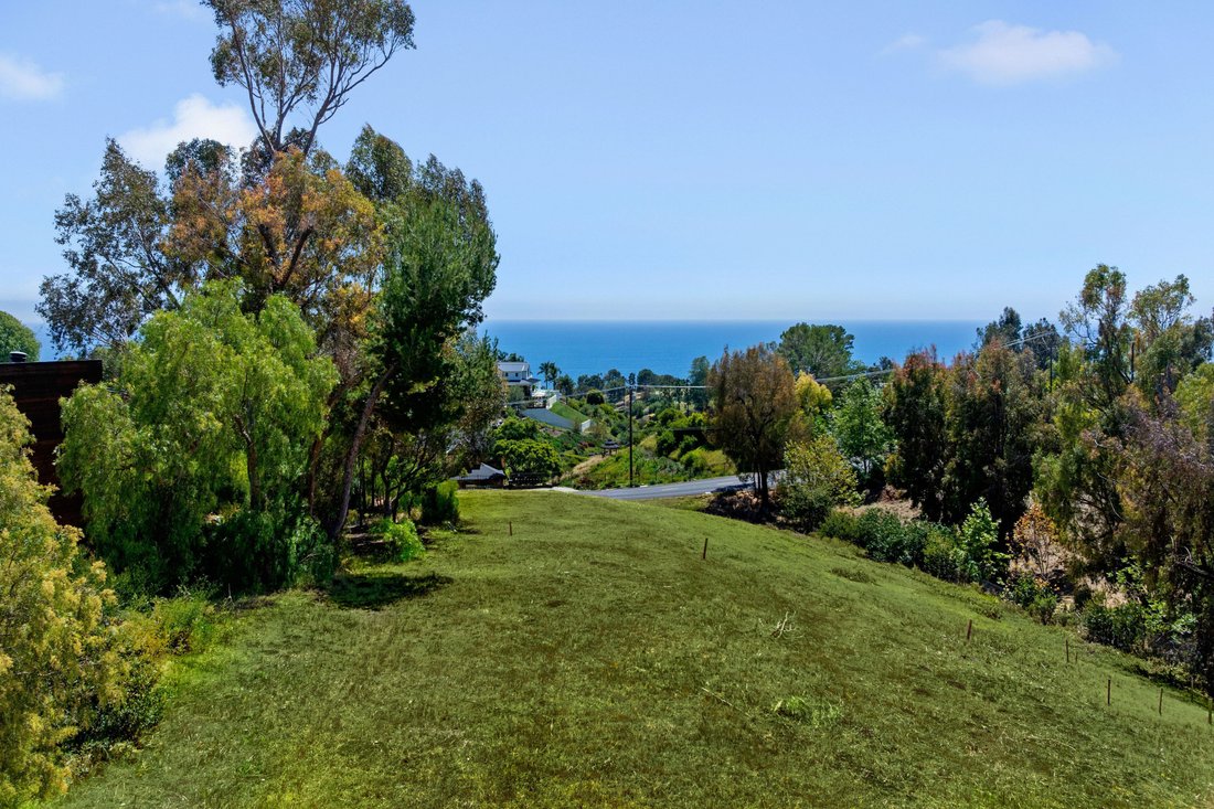 Land in Malibu, California, United States 2 - 17784515
