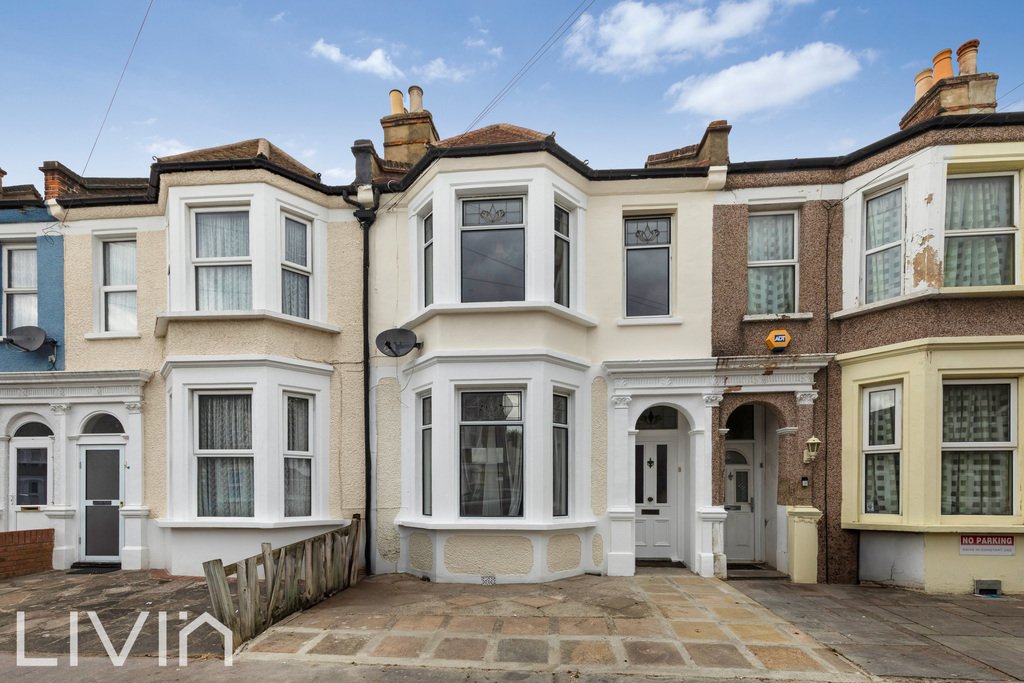 House in London Borough of Croydon, England 1 - 17895476