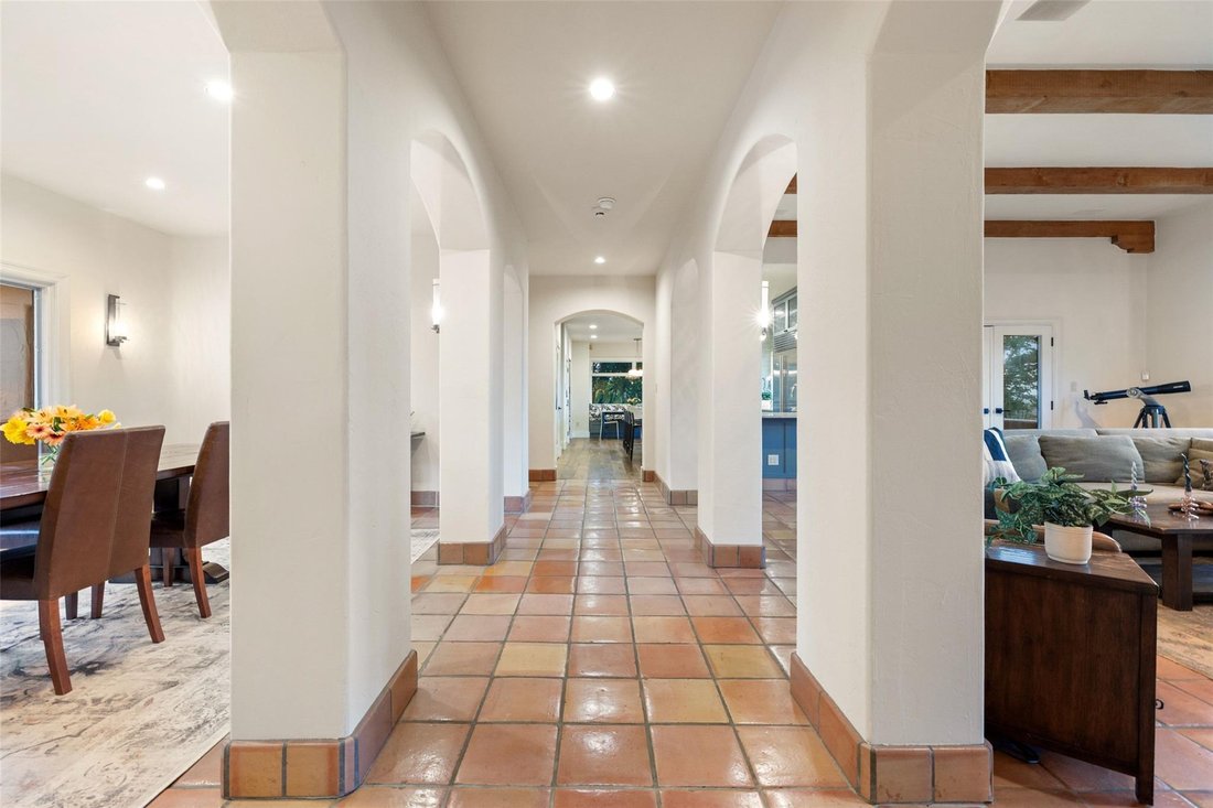 House in Austin, Texas, United States 5 - 17900958