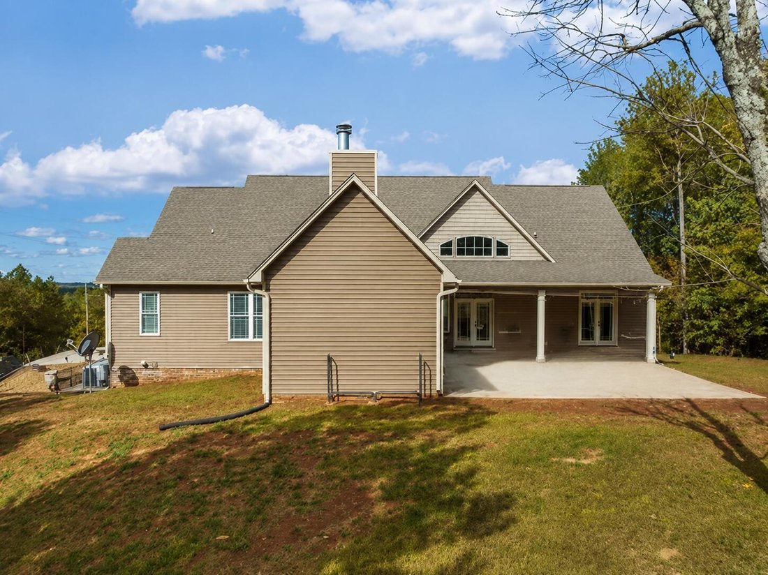 House in Old Fort, Tennessee, United States 3 - 17898141