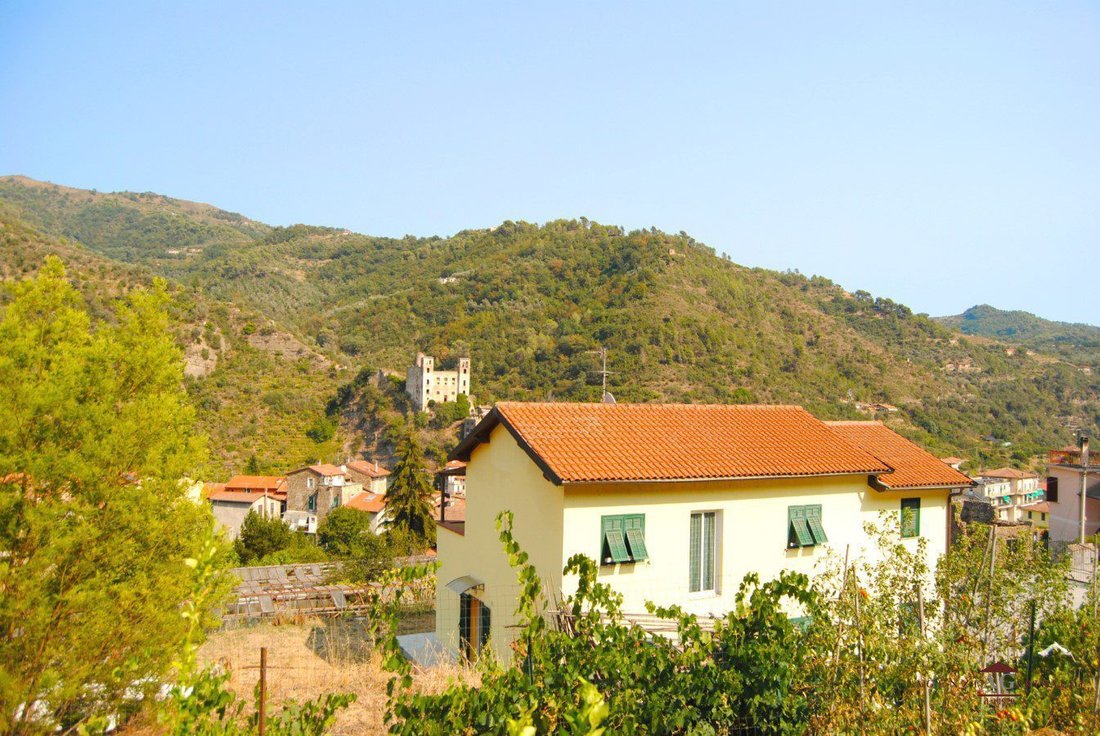 Villa in Dolceacqua, Liguria, Italy 1 - 15514469