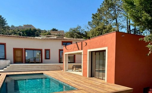 Villa en Sari-Solenzara, Córcega, Francia 1
