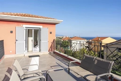 Villa in Cap-d'Ail, Provence-Alpes-Côte d'Azur, France 4 - 17897237