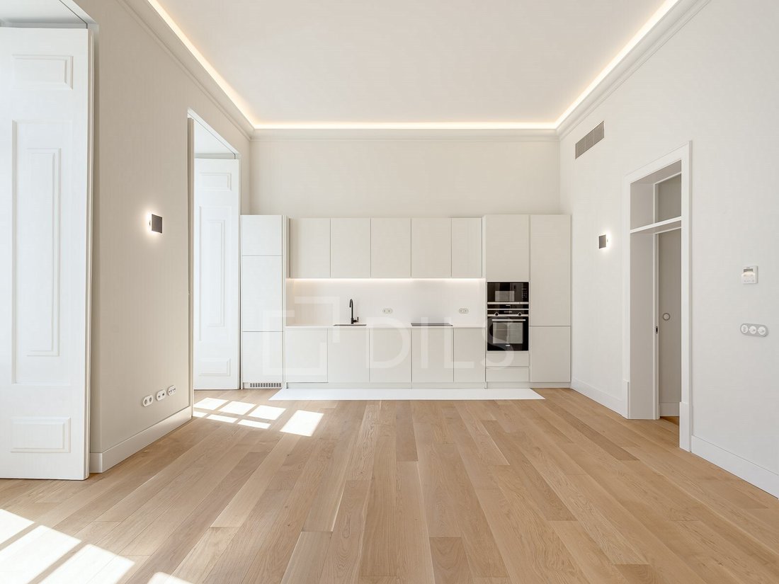 Apartment in Misericordia, Lisbon, Portugal 4 - 12294686