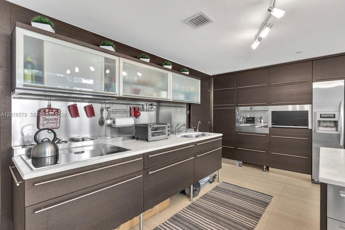 Condo in Miami Beach, Florida, United States 5 - 17895869