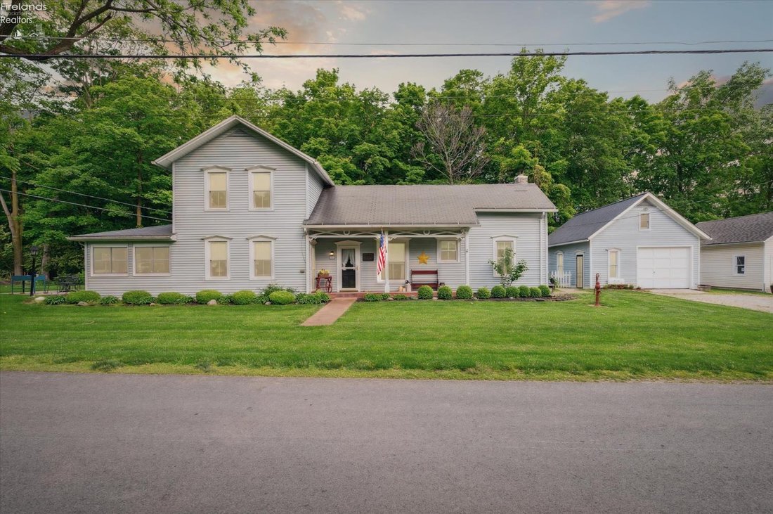 House in Put-in-Bay, Ohio, United States 1 - 17901067