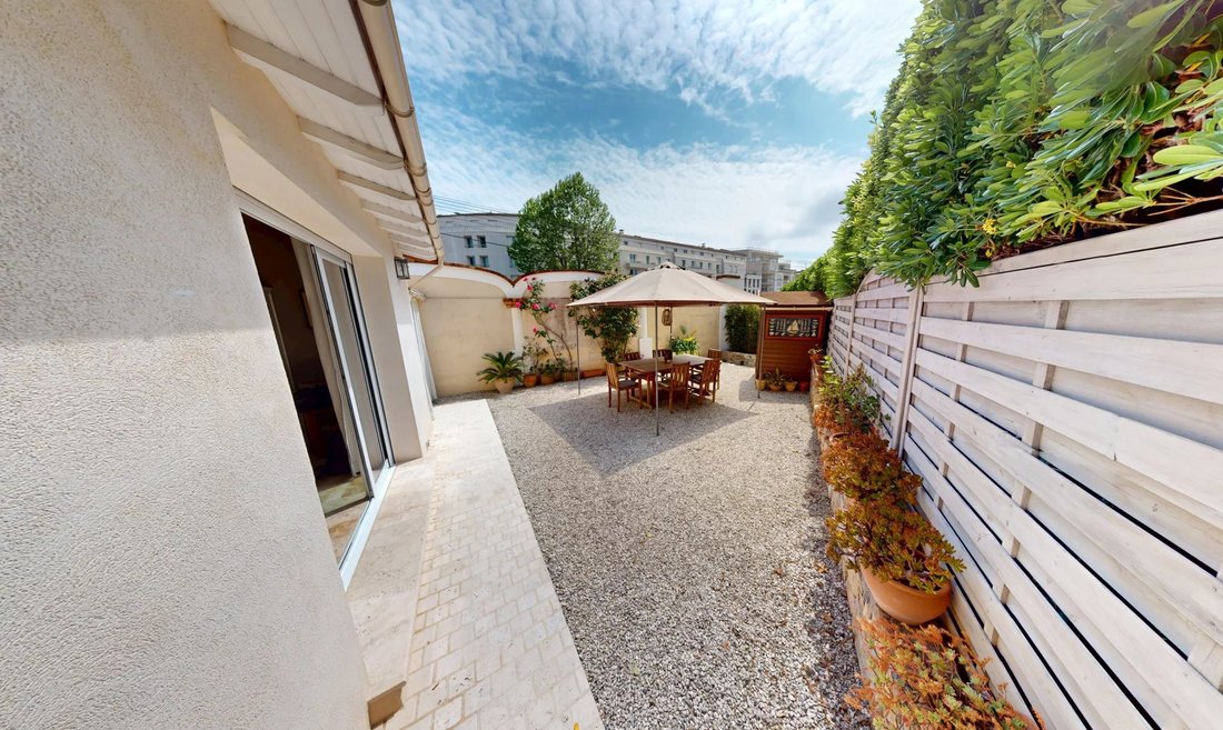 House in Juan les Pins-Gallice, Antibes, France 5 - 17897331