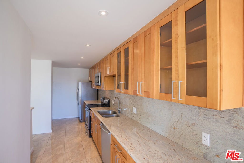 Condo in Beverly Hills, California, United States 2 - 17901648