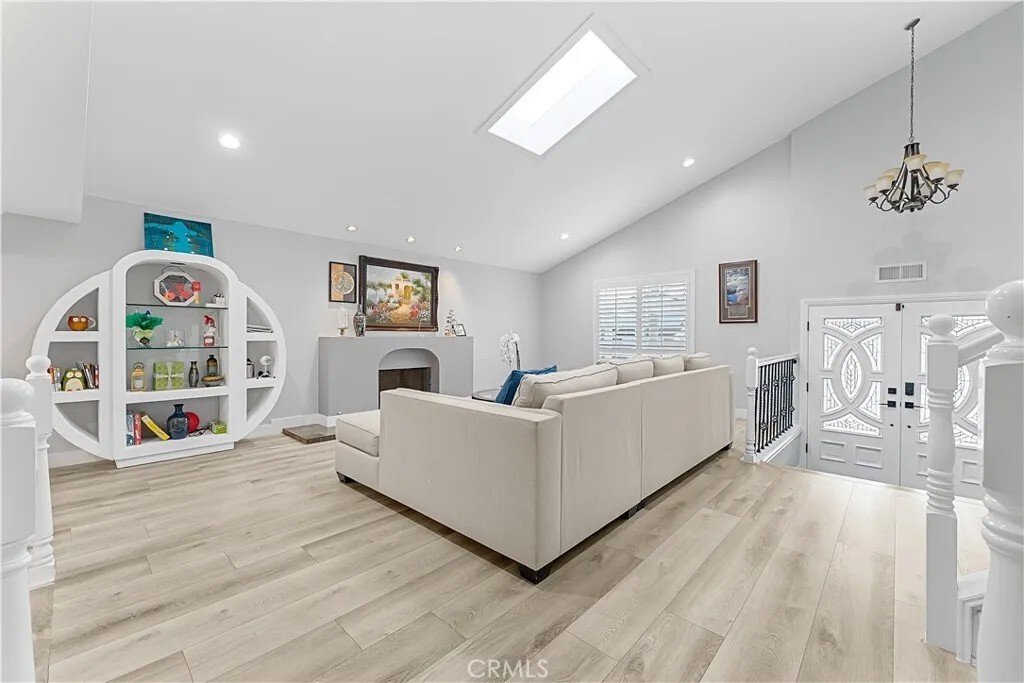House in Huntington Beach, California, United States 4 - 17901576