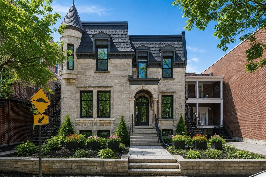 Condo in Montréal, Quebec, Canada 1 - 17847708