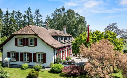 Stadthaus in Vullierens, Waadt, Schweiz 1