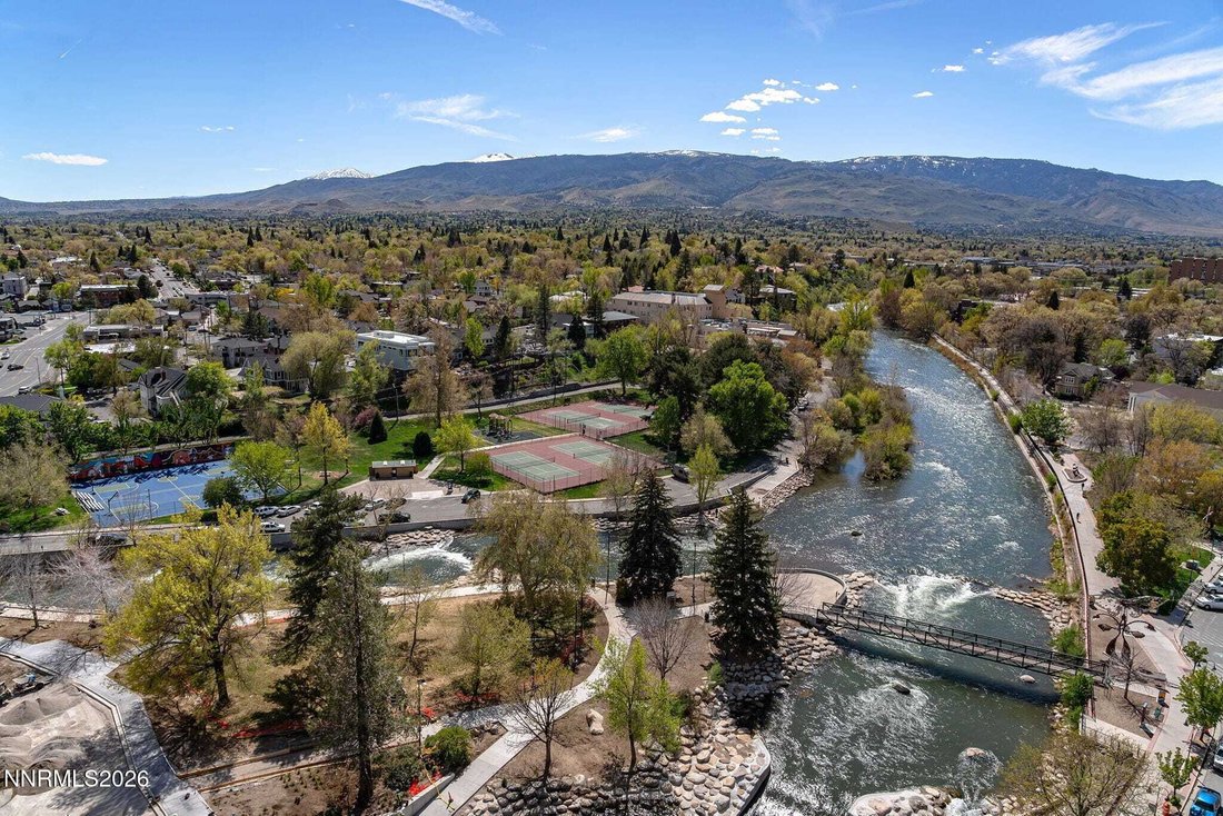 House in Reno, Nevada, United States 4 - 17901052