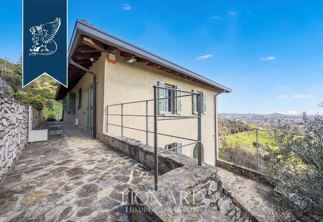 Villa in Montevecchia, Lombardy, Italy 5 - 17900268